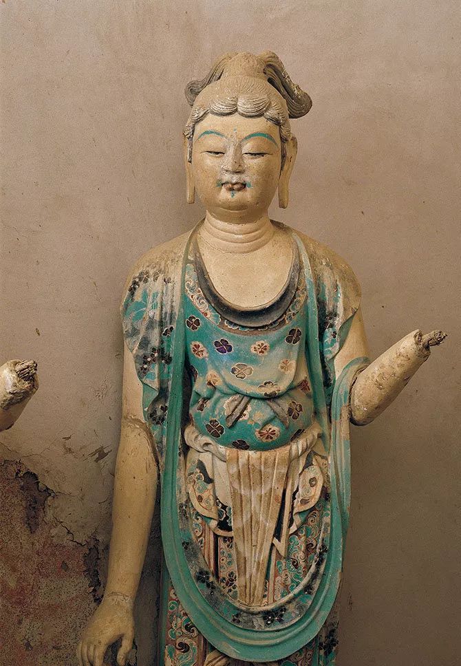 胁侍菩萨彩塑 莫高窟